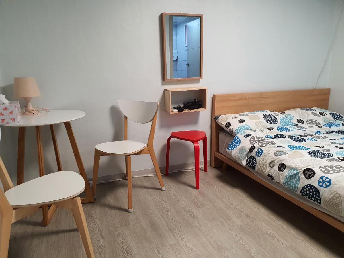 Bunk Backpackers Rumah tetamu