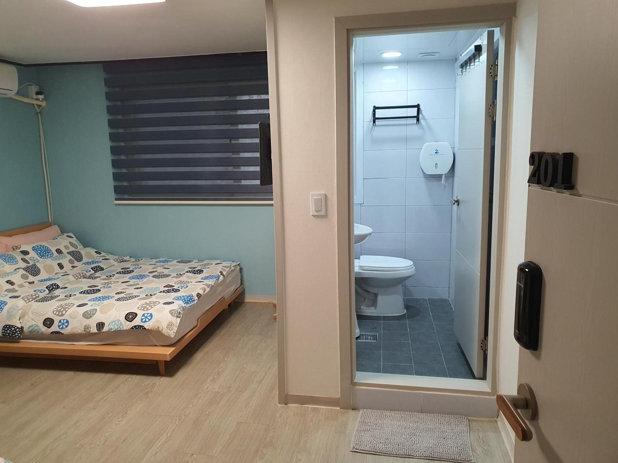 Rumah tetamu Bunk Backpackers Seoul